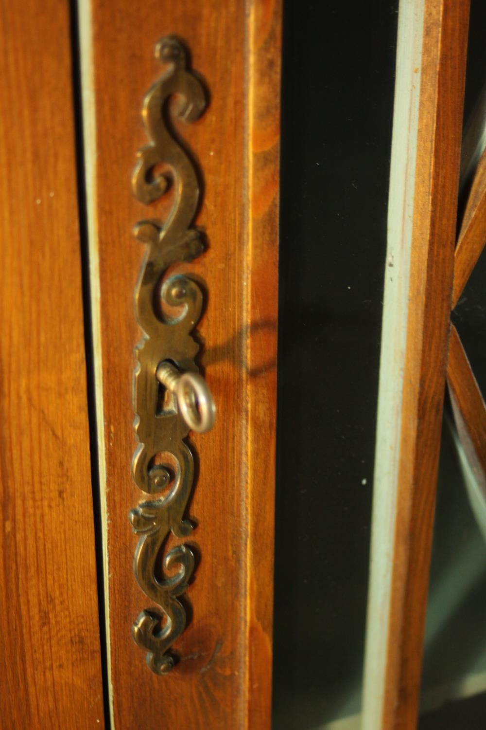 Corner cupboard, 19th century pine. H.95 W.70 D.40cm - Image 6 of 7