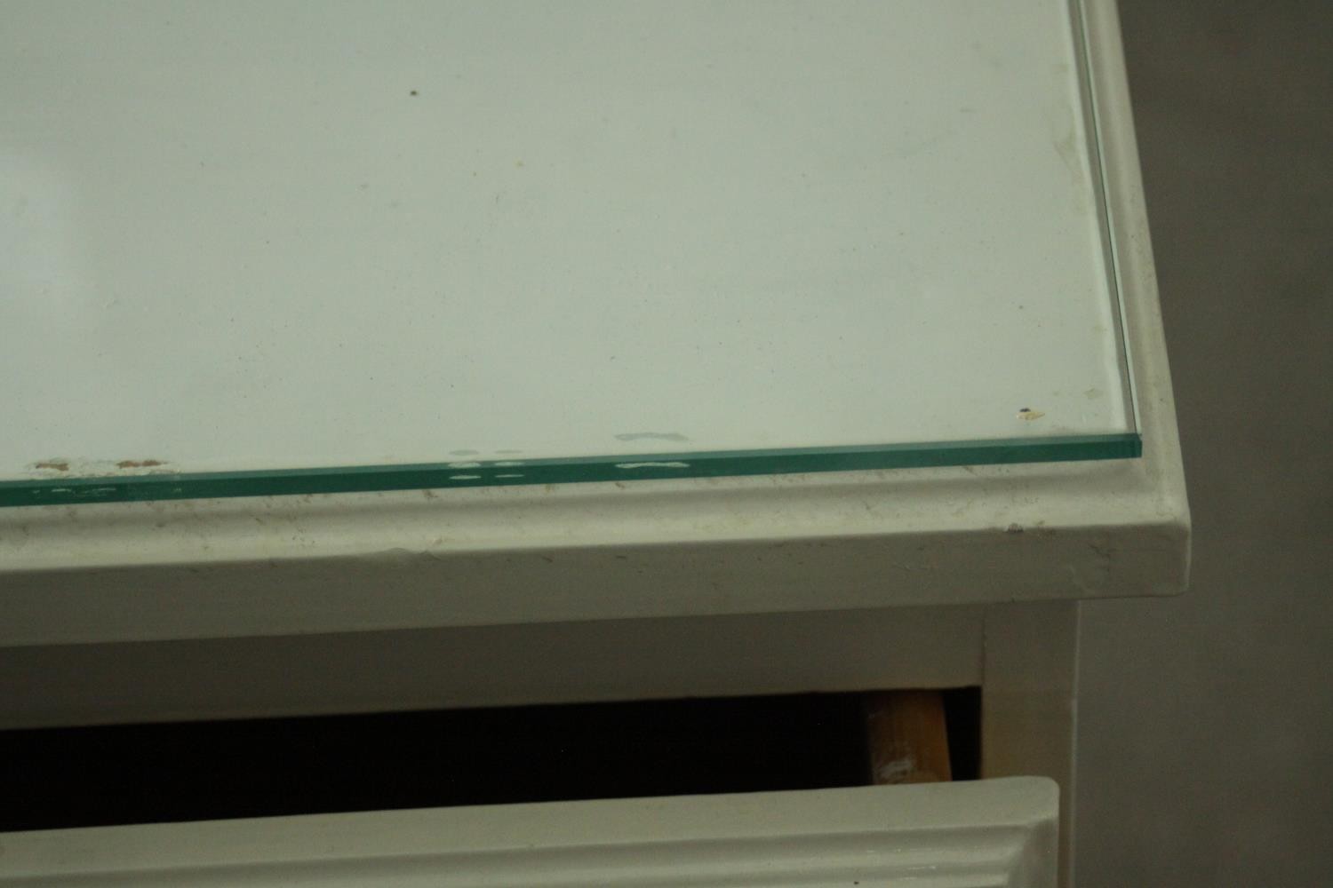 Chest of drawers, contemporary Victorian style. H.86 W.78cm. - Image 4 of 5