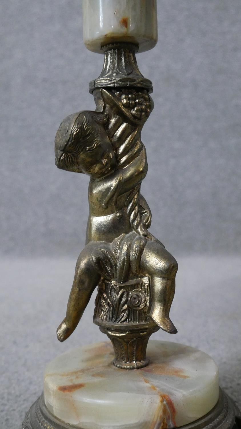 Two classical style table lamps. One vintage alabaster and gilt spelter cherub lamp along with a - Image 10 of 13