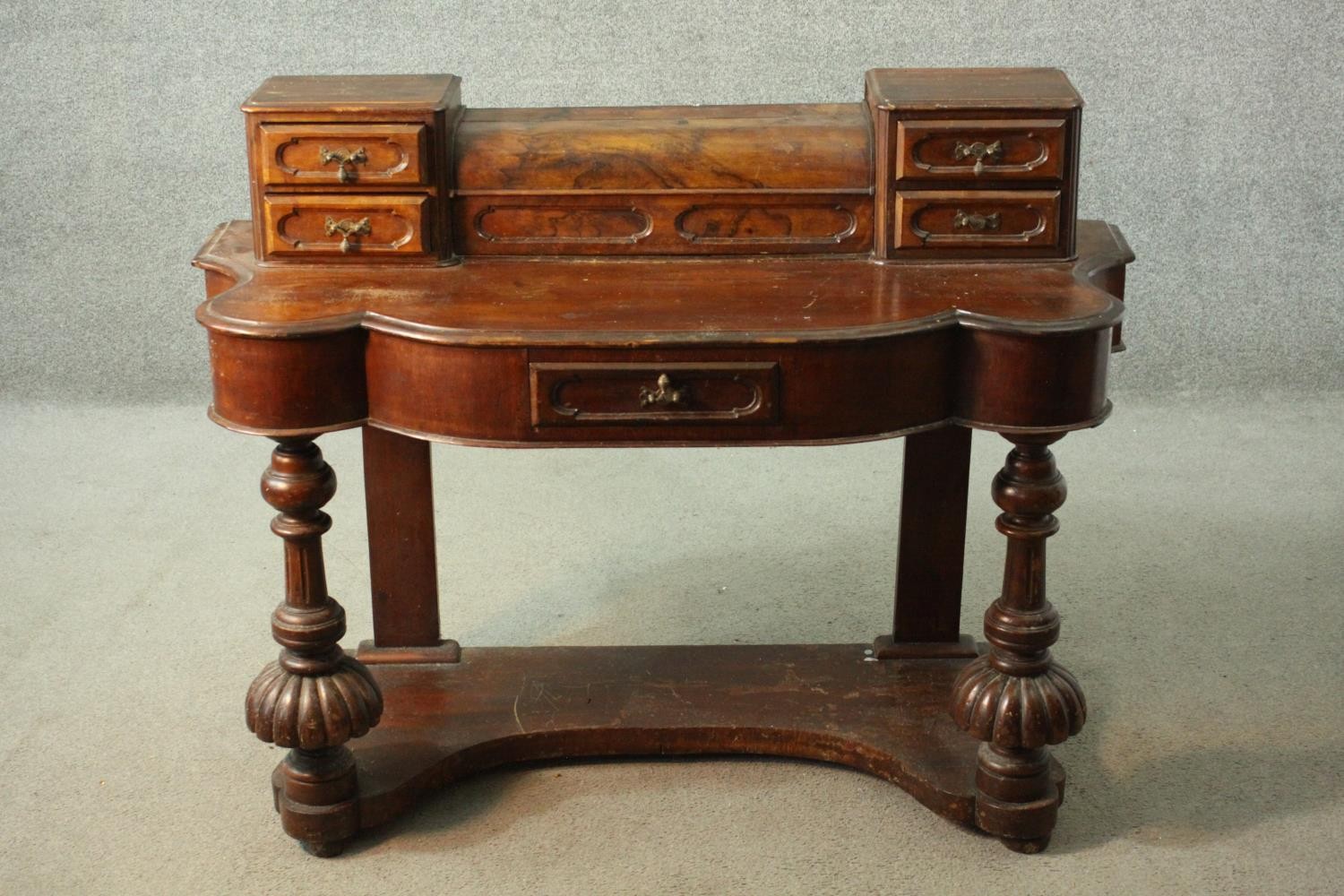 Dressing table, 19th century mahogany Duchess style. H.90 W.120cm.