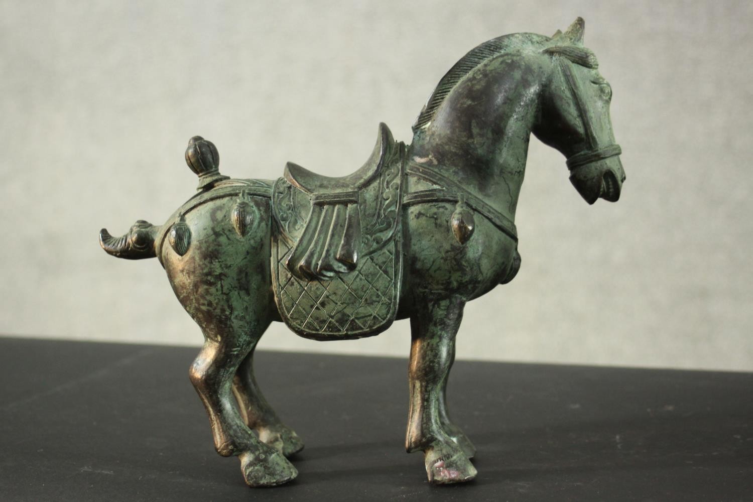 A pair of bronze Chinese Tang style horses. H.26 W.26 D.9 cm. - Image 4 of 8