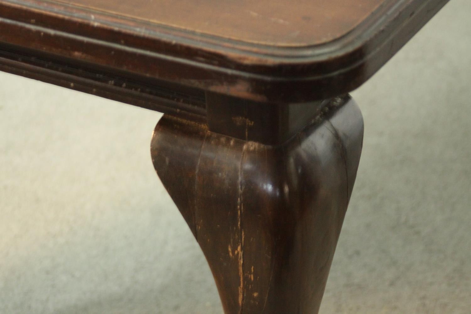 Dining table, C.1900 mahogany extending. (With winding handle but no leaf). H.71 W.125 D.105cm. - Image 5 of 6
