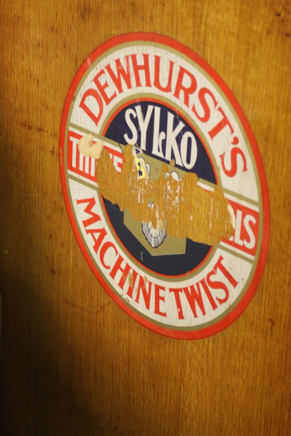 A vintage counter top Sylko cotton reel retail display and dispenser cabinet. H.76 W.36 D.45cm. - Image 4 of 10