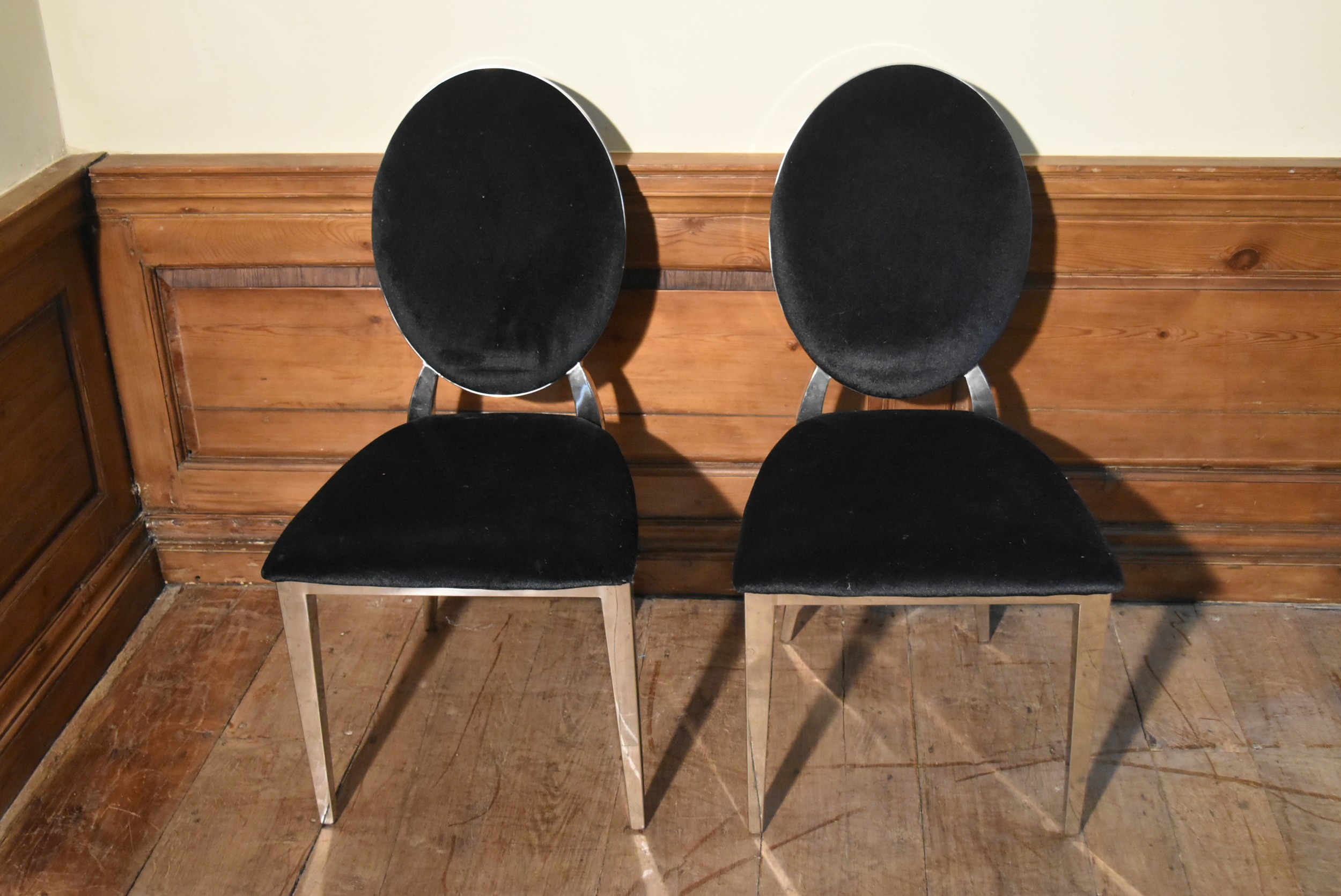 A pair of contemporary chrome framed dining chairs with upholstered backs and seats. H.94 W.45cm - Image 2 of 4