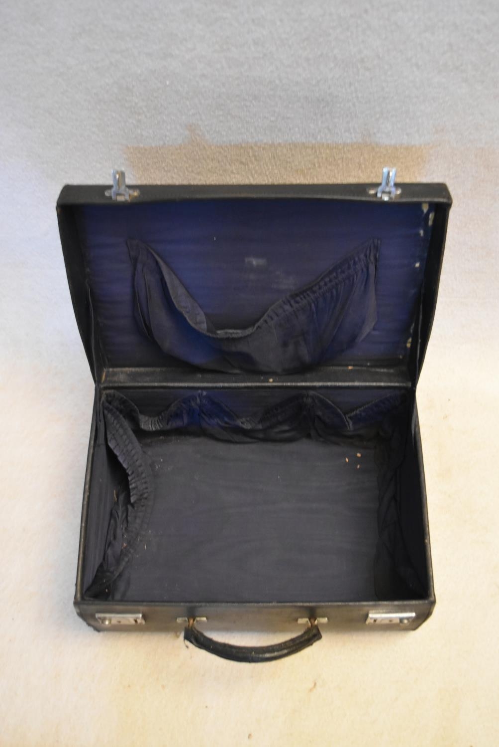 A vintage leather travelling case along with a Chinese parasol unopened and in its original - Image 2 of 8