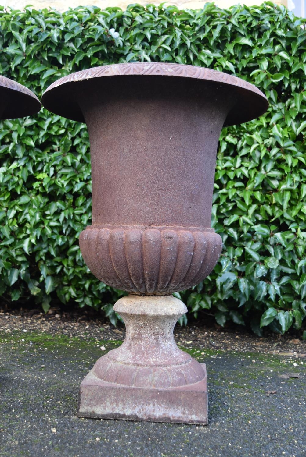 A pair of cast iron campana form garden urns. H.65cm Dia.44cm (2) - Image 5 of 9