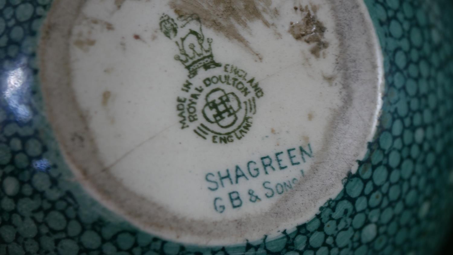 A Royal Doulton faux shagreen ceramic globe box with makers mark to the base. H.12 Diam.11cm - Image 7 of 7
