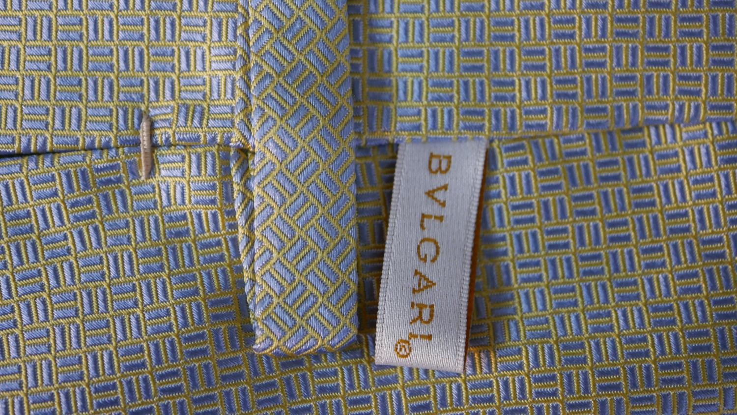 A boxed vintage Bulgari pale blue and yellow abstract design silk tie, with makers label. - Image 5 of 7