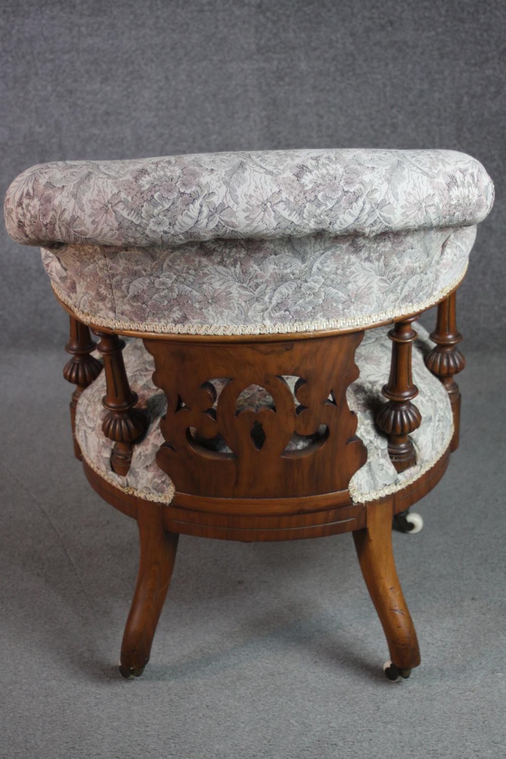 A Victorian walnut armchair, upholstered in a tapestry fabric, with a pierced splat back, on lobed - Image 4 of 6