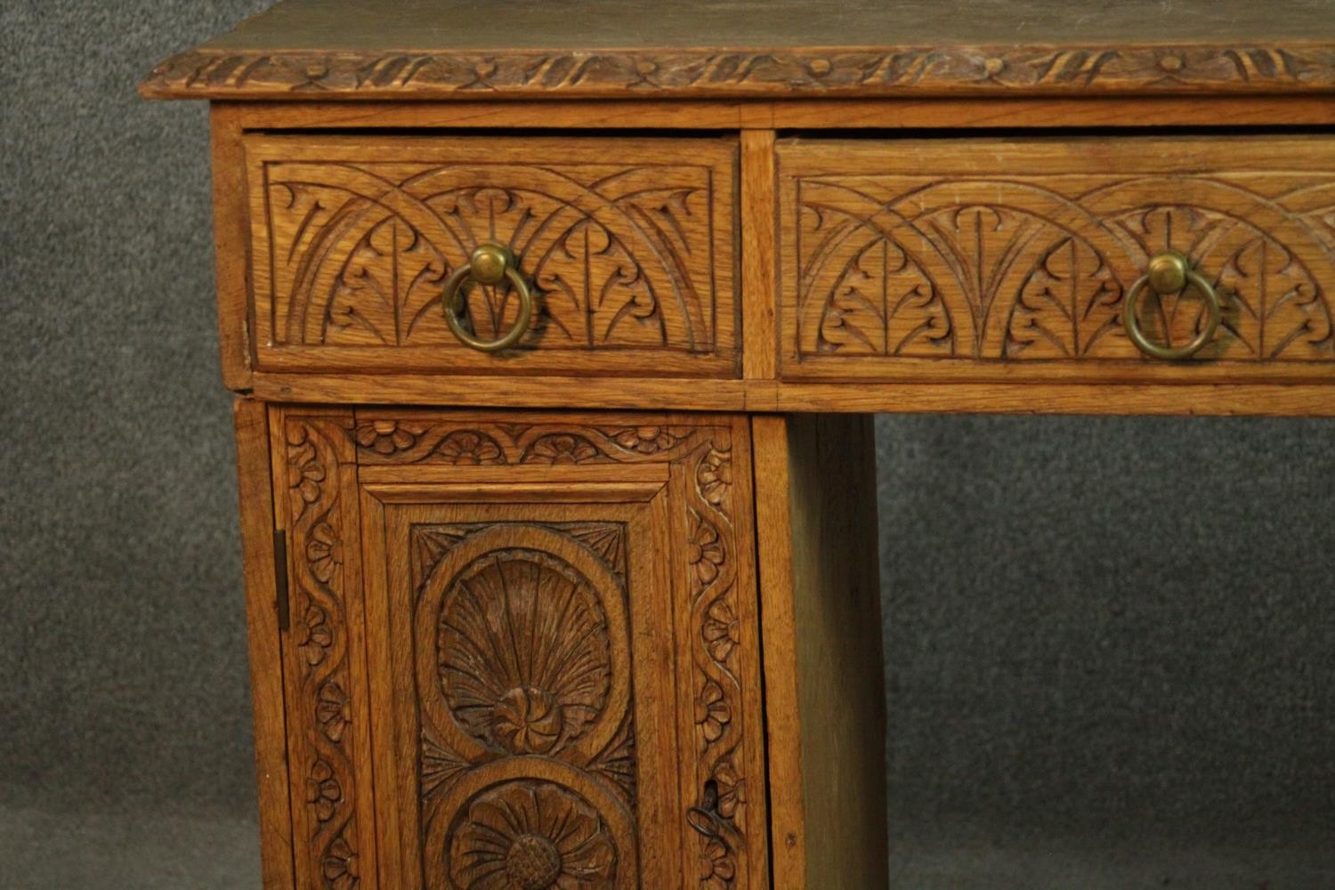 Pedestal desk, Victorian carved oak in three sections. H.77 W.103 W.48cm. - Image 3 of 9