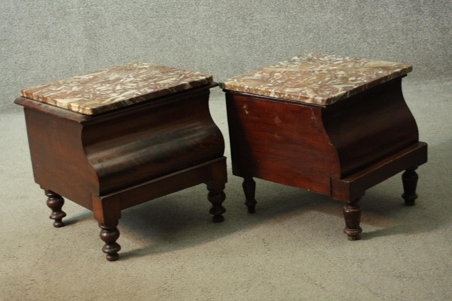 Two 19th century mahogany commodes each with a marble top. H.40cm. - Image 4 of 5