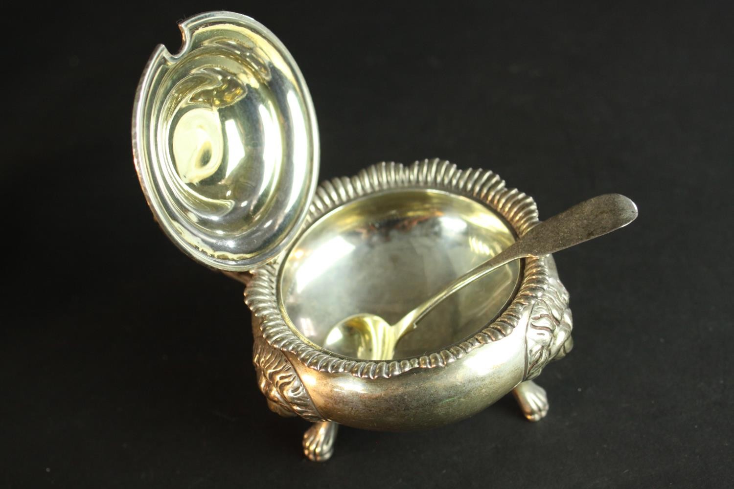 Six 19th and 20th century sterling silver hinged lid mustard pots, various designs, makers and assay - Image 10 of 15