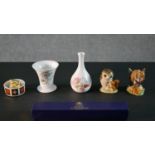 A collection of porcelain, including a Royal Crown Derby Imari design table lighter, a Wedgwood