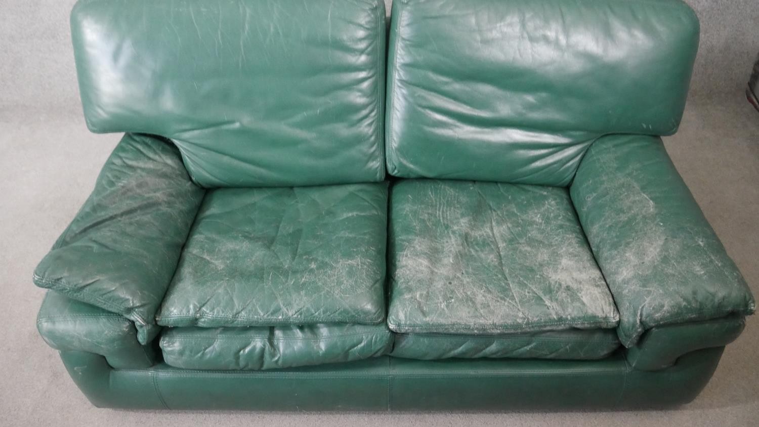 A leather upholstered Roche Bobois two seater sofa. H.79 W.163 W.53cm - Image 2 of 7