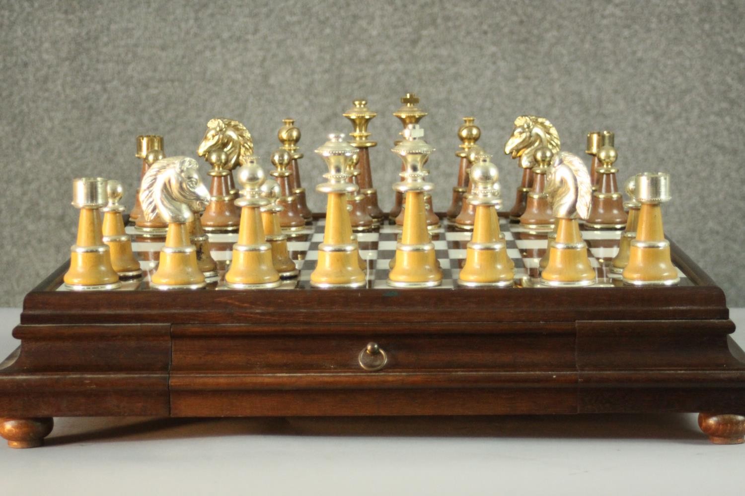 A large Italfama gold and silver plated chess set and black and white marble inlaid chess board with - Image 9 of 14