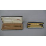 A cased 9ct gold propelling pencil by Villiers & Jackson, hallmarked 375, Birmingham, 1948 along