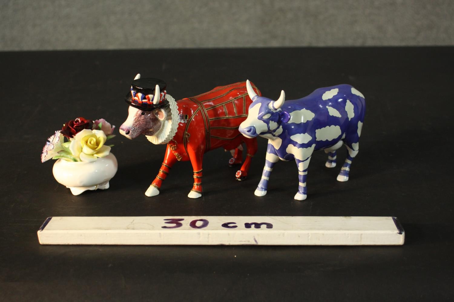 A pair of China Cow Parade figures - 'Sky Cow' and 'Beefeater' along with Royal Doulton porcelain - Image 2 of 12