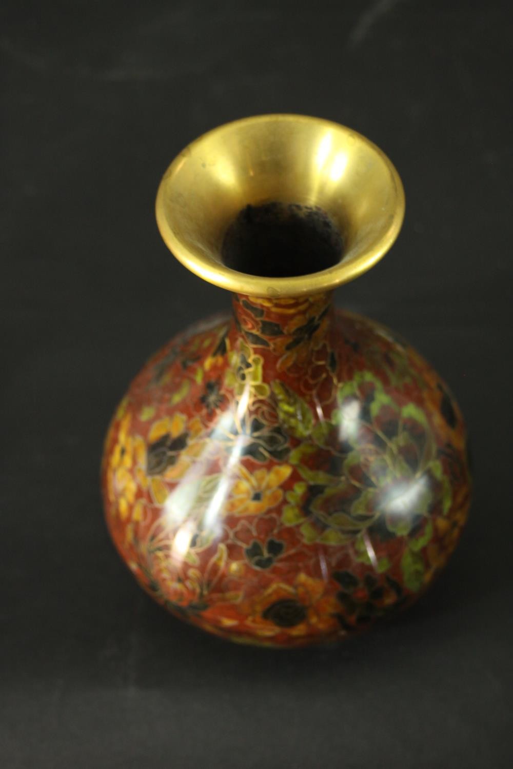 A cranberry glass etched vine design goblet along with a gilded brass Japanese cloisonné vase - Image 6 of 10