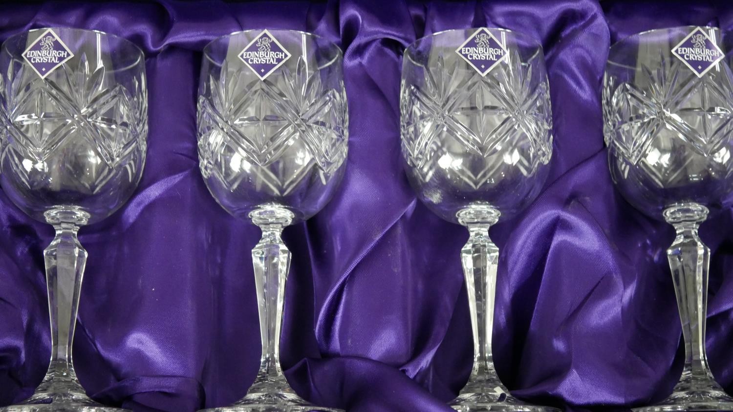 A boxed set of four Edinburgh crystal wine glasses. H.17 Diam.6.5cm - Image 4 of 7