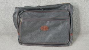 A Mulberry suit carrier in scotchgrain leather. H.50 W.60 D.20cm