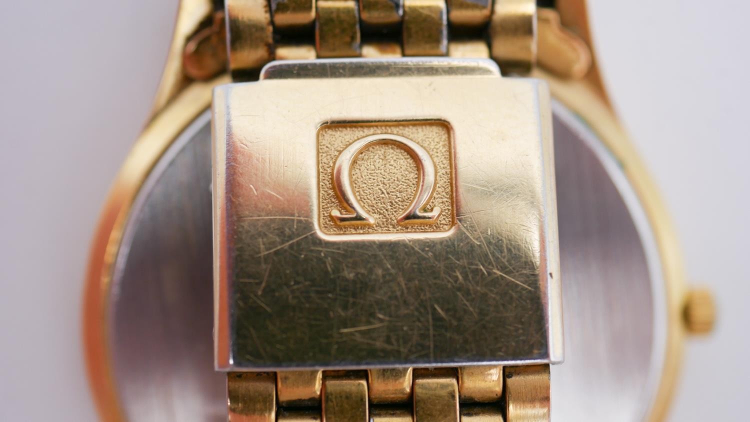 A vintage Omega Seamaster Quartz gold plated date gentleman's wristwatch, c.1987, cal.1430, 33mm. - Image 7 of 11