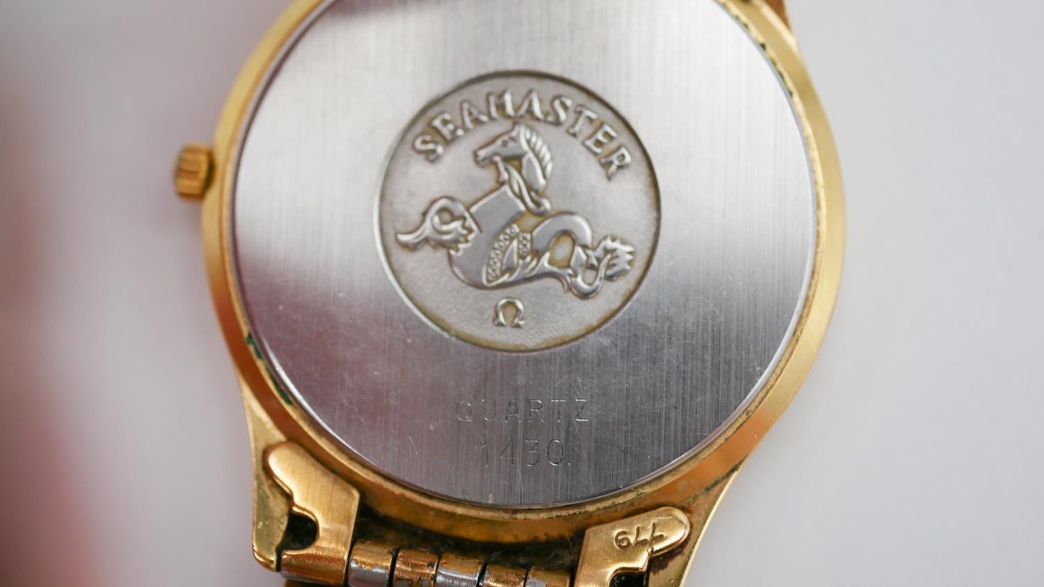 A vintage Omega Seamaster Quartz gold plated date gentleman's wristwatch, c.1987, cal.1430, 33mm. - Image 9 of 11
