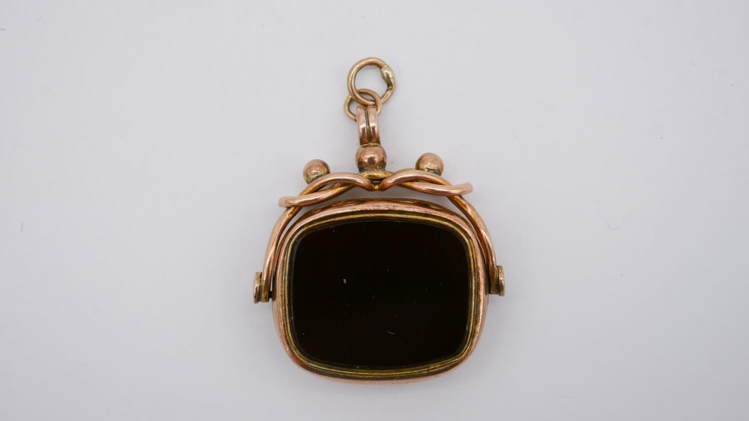 A Victorian 9 carat rose gold sardonyx and agate swivel fob along with an engraved gold plated watch - Image 8 of 13