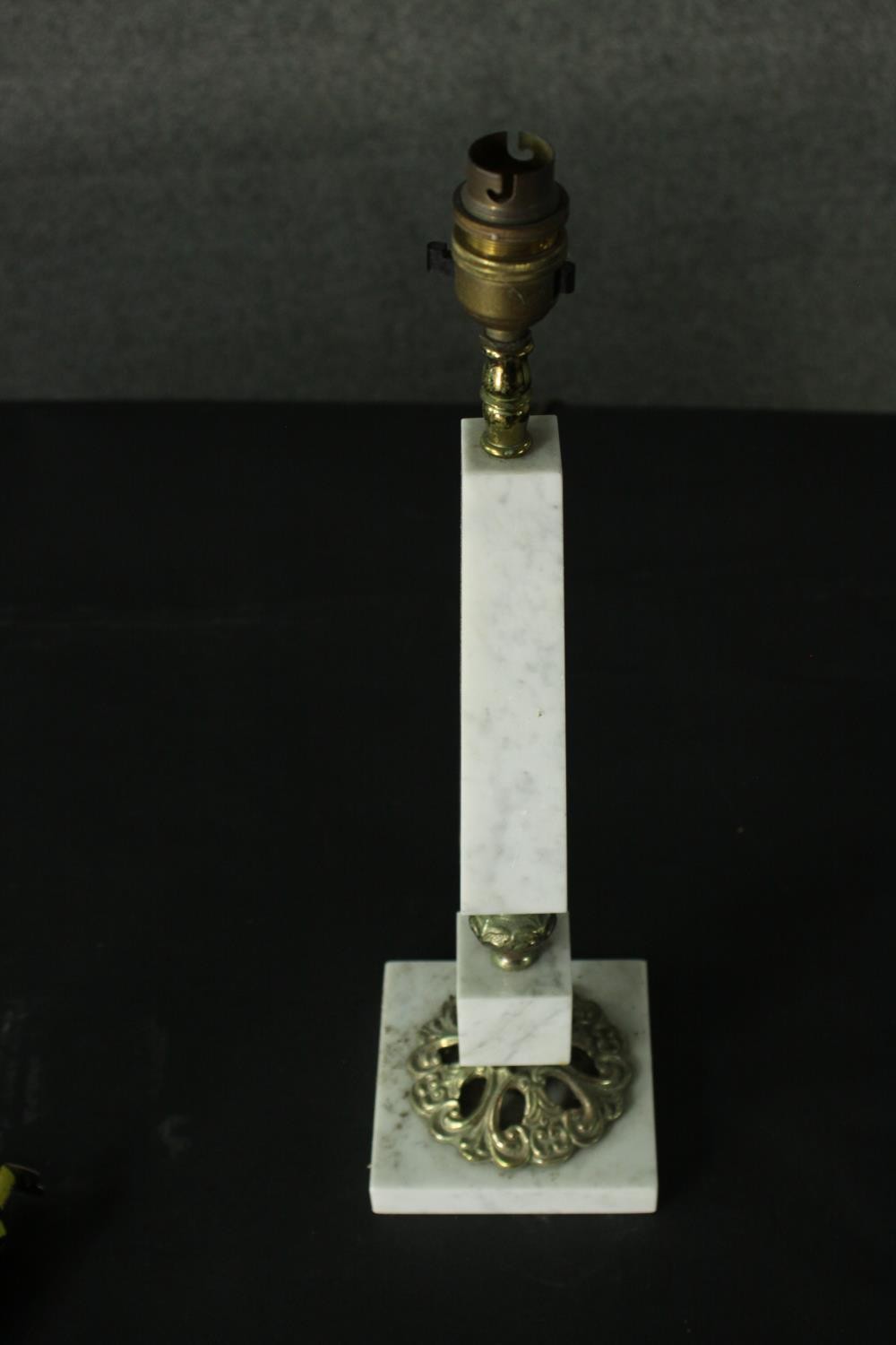 A white marble columnar table lamp, with brass mounts, on a square section base. H.46cm. - Image 4 of 5