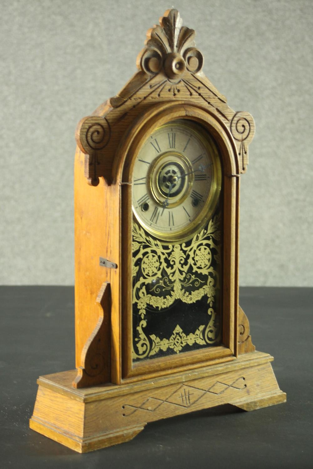 A late 19th century American Ansonia type oak cased mantel clock with eight day movement. H.52 W. - Image 3 of 7