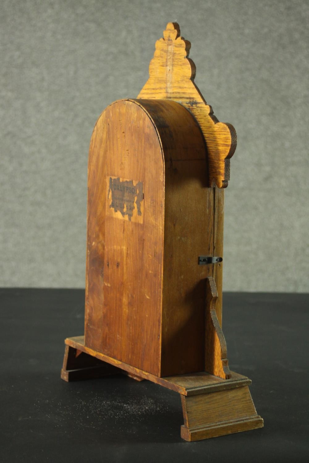 A late 19th century American Ansonia type oak cased mantel clock with eight day movement. H.52 W. - Image 4 of 7