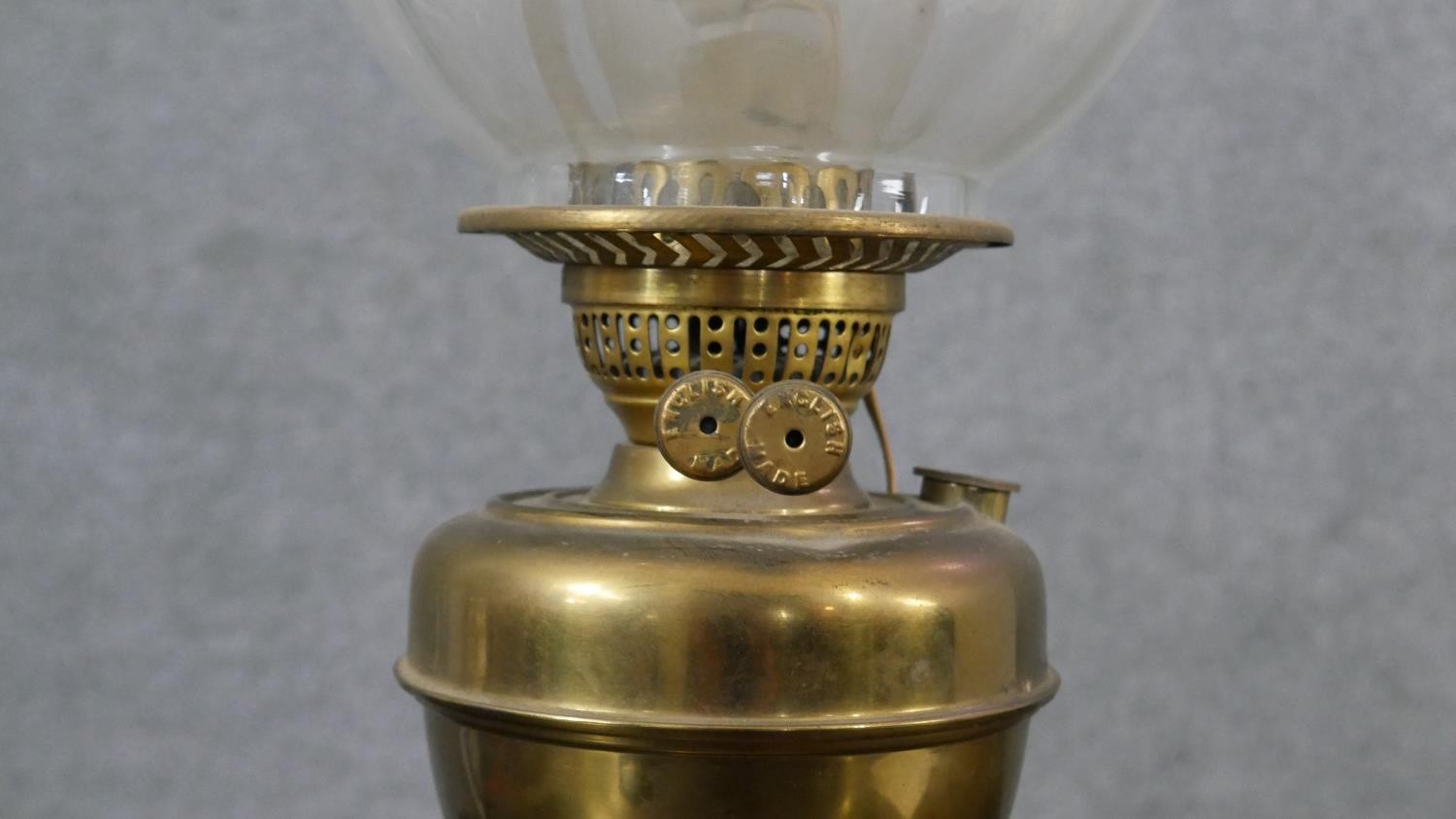 A Victorian brass converted oil lamp, with a globular etched glass shade. H.52 W.15cm - Image 3 of 6