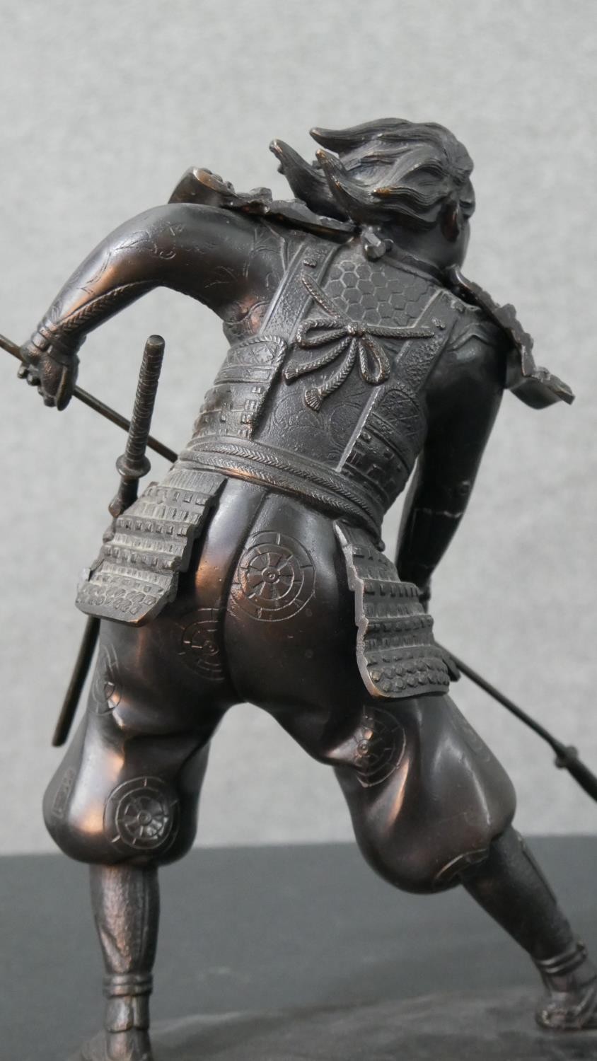 A cast copper statue of a Japanese Samurai. H.31cm - Image 8 of 9