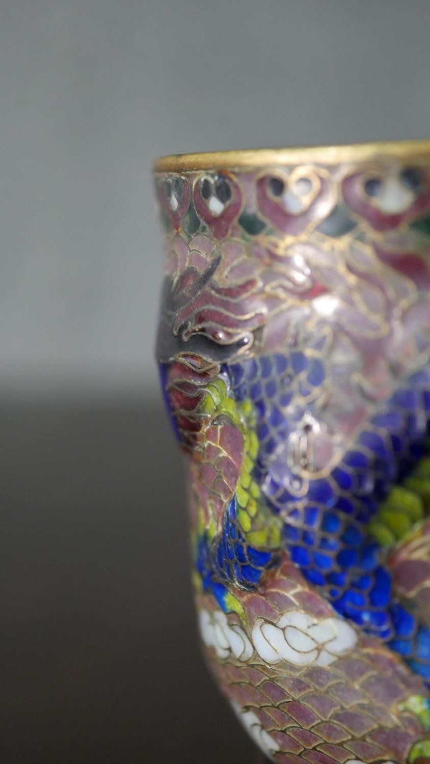 A Chinese Plique a Jour enamel cup decorated with dragons and flaming pearl. H.8 Diam.7.5cm - Image 9 of 13