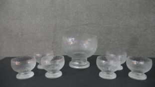A Whitefriars style bark design pedestal punch bowl and six matching glasses. H.18 Diam.19cm