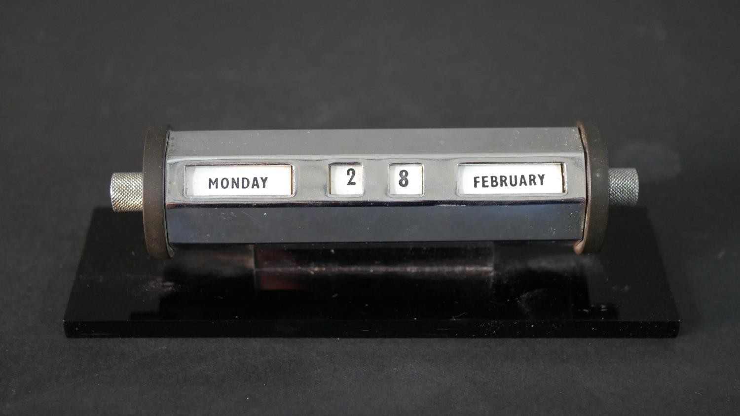 A chrome day/date rolling desk calendar along with a cut glass and brass ink well. H.6 Diam.8cm ( - Image 6 of 7