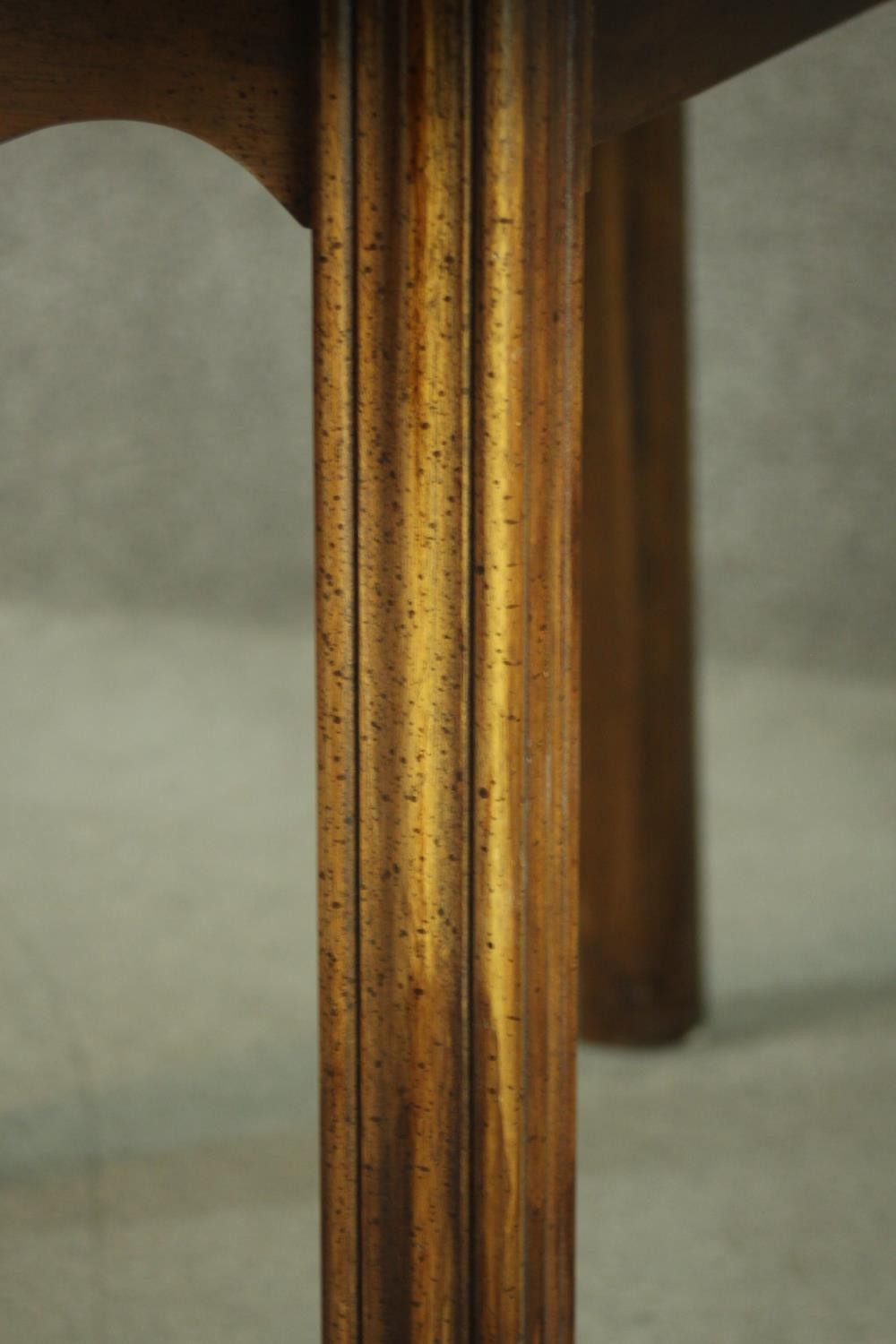 A Georgian fruitwood drop leaf dining table, of oval form, with gateleg supports. H.74 W.158 D.141( - Image 10 of 11