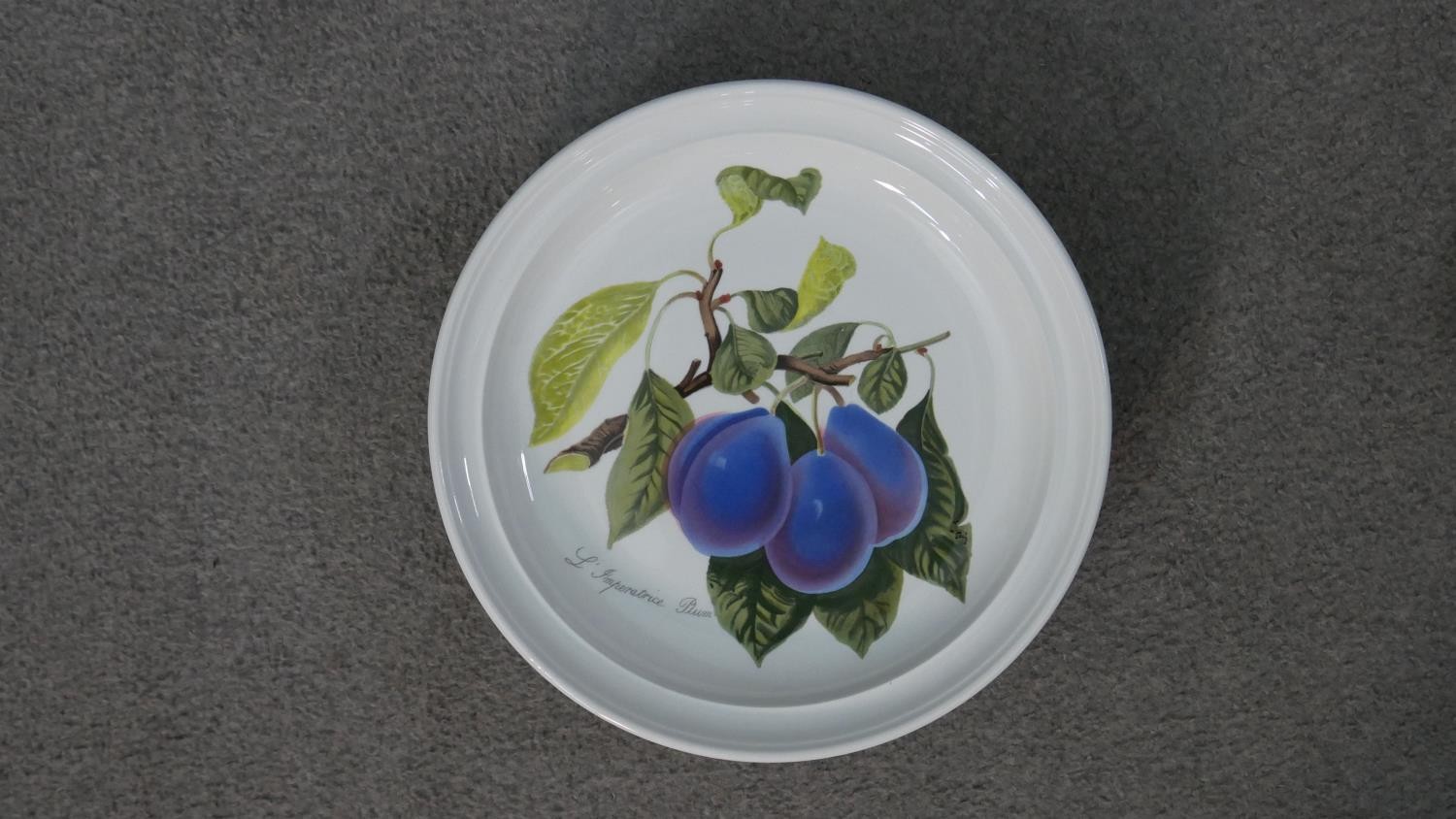 A Portmeirion Pomona pattern eight person part dinner service, each piece with a different fruit - Image 3 of 15