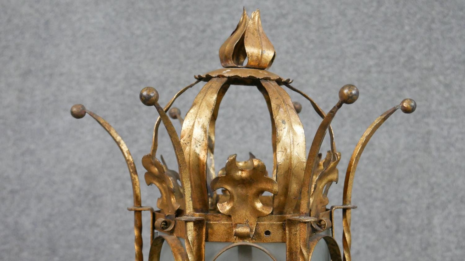 A pair of gilt metal lamps, believed to be Venetian gondola lanterns, of hexagonal section with - Image 5 of 7