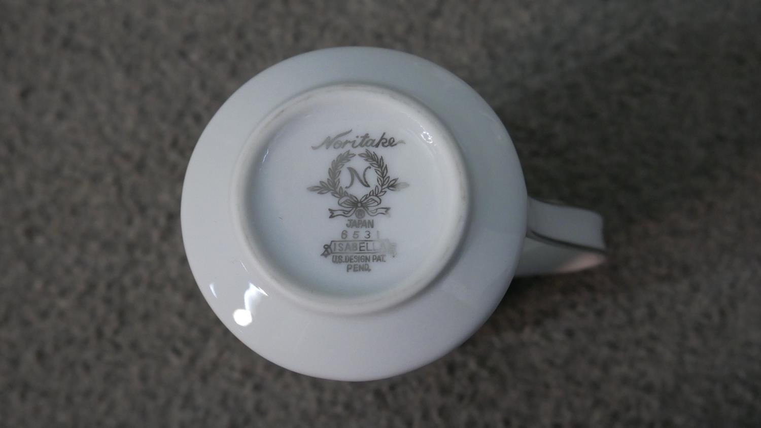 A Noritake porcelain 'Isabella' pattern tea, dinner and coffee service, for eight people. Maker's - Image 6 of 12