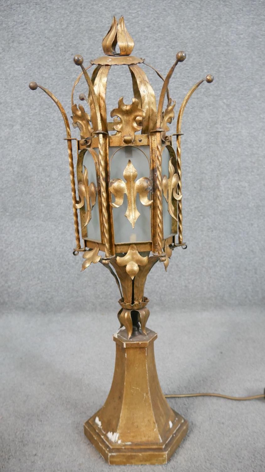 A pair of gilt metal lamps, believed to be Venetian gondola lanterns, of hexagonal section with - Image 2 of 7