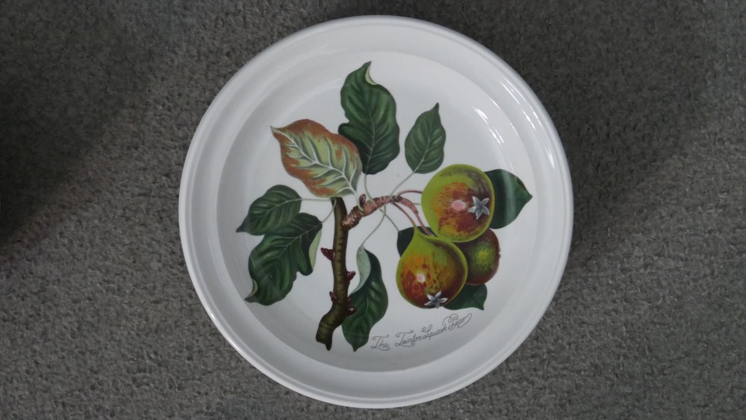 A Portmeirion Pomona pattern eight person part dinner service, each piece with a different fruit - Image 5 of 15
