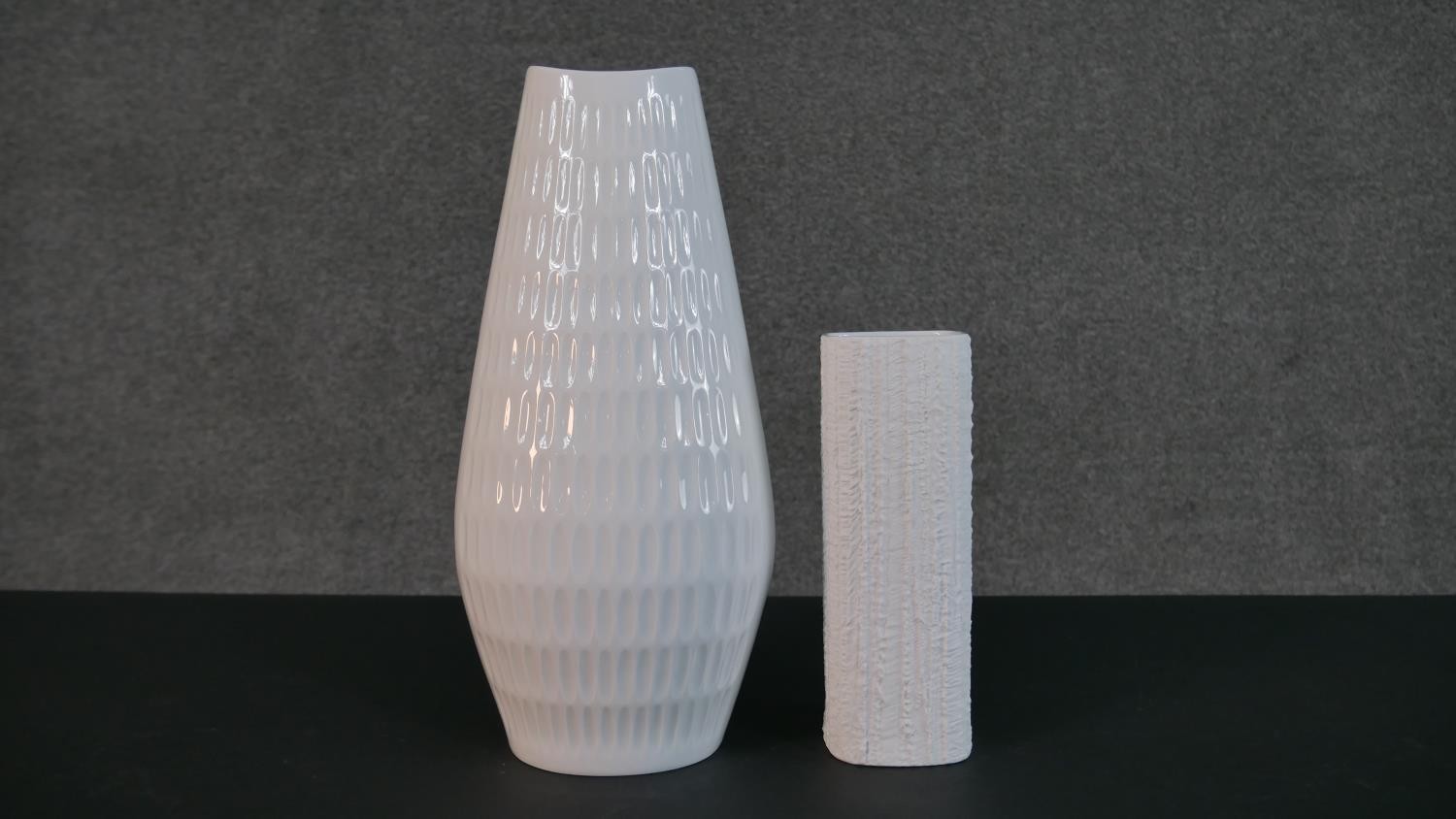 A collection of six white glaze ceramic Bavarian and German mid century vases, including Rosenthal - Image 6 of 9