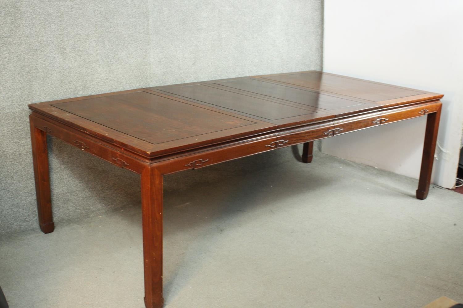 A late 20th century Chinese rosewood dining table, with a rectangular top and two additional leaves, - Image 6 of 14