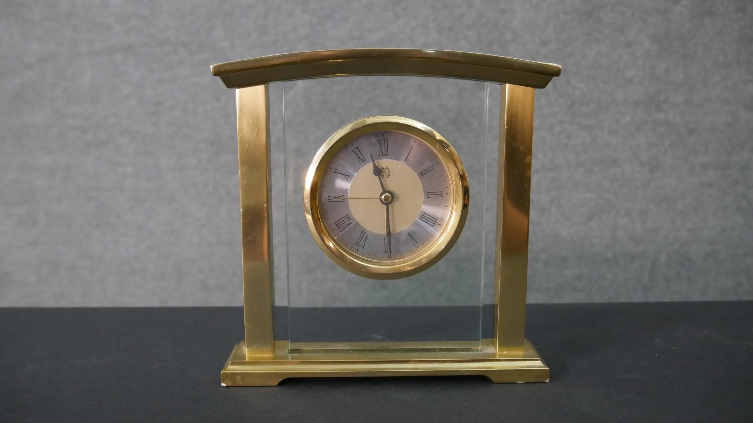 A contemporary anniversary clock by Kundo along with a brass mantle clock and an alabaster table - Image 8 of 9