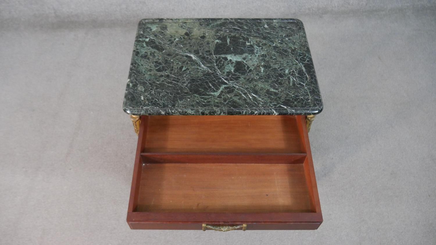 A French Directiore style mahogany gueridon table, with a green marble top, over a single drawer, on - Image 2 of 8