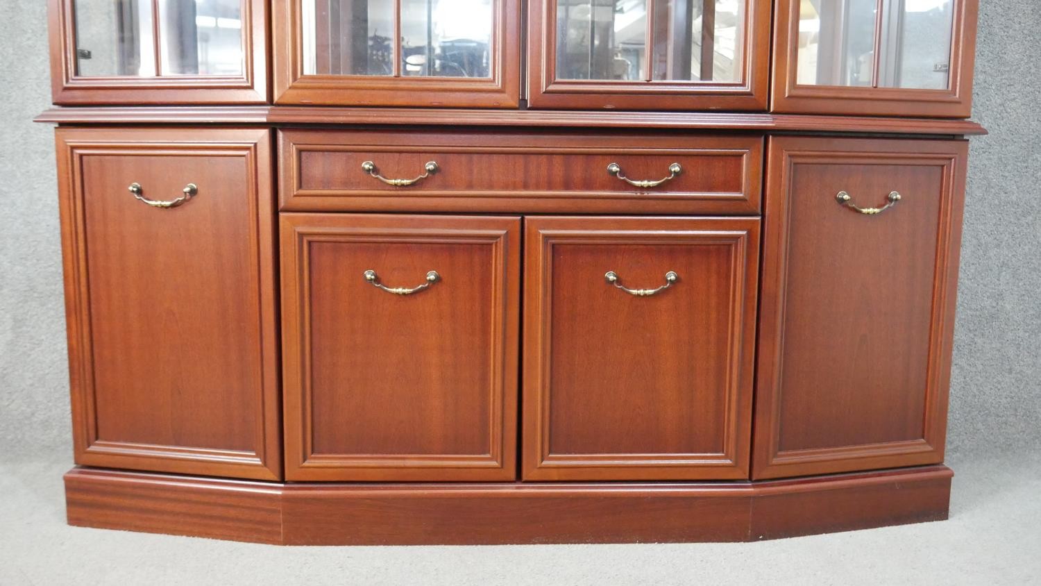 A G-Plan mahogany display cabinet, with four glazed doors, enclosing glass shelves, with a - Image 6 of 8