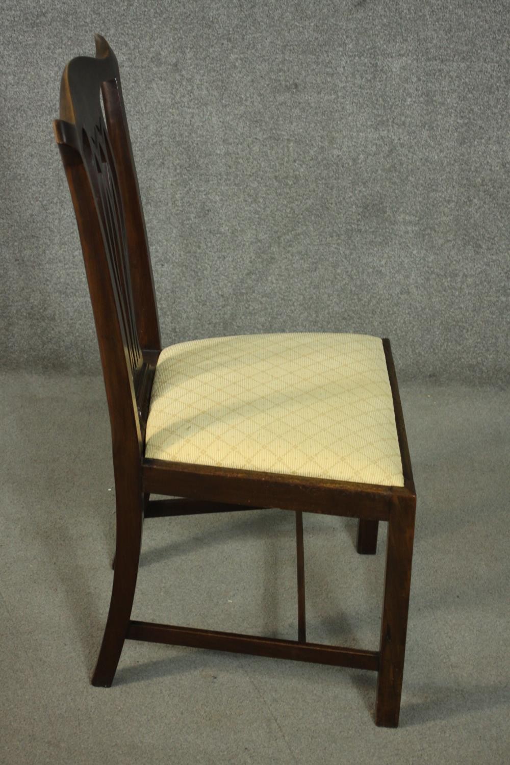 A set of six 18th century style mahogany dining chairs including two carvers and four side chairs, - Image 10 of 13