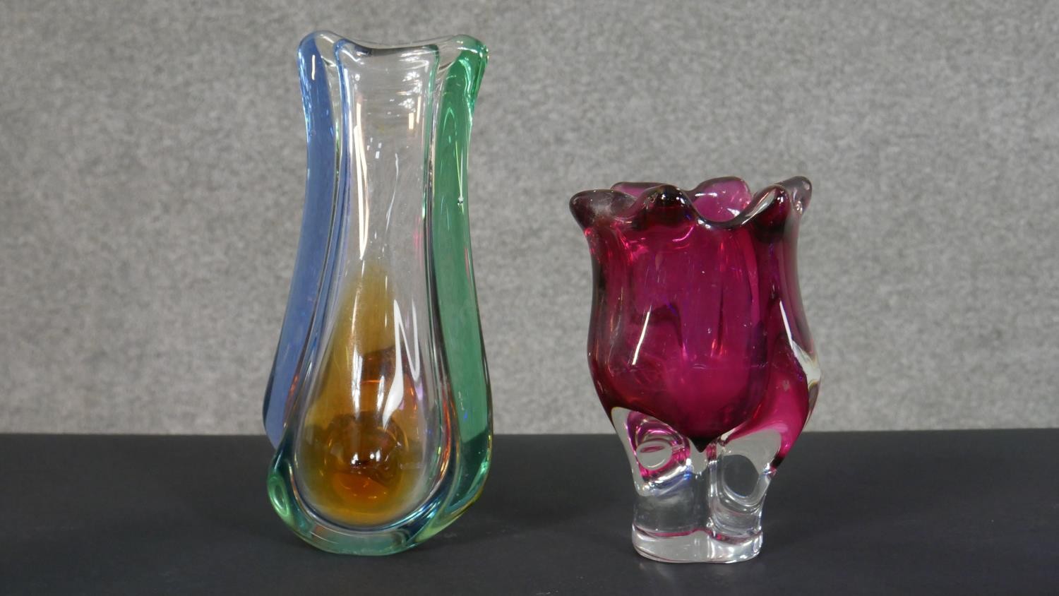 Seven 1960's Sommerso coloured abstract 'exploding glass' design bowls and vases. Each with a - Image 2 of 6