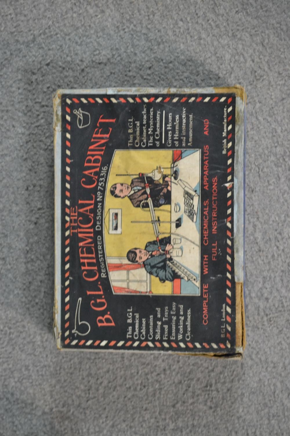 A collection of vintage games and activity sets, including a Meccano set, Dover Patrol, B.G.L. - Image 9 of 14