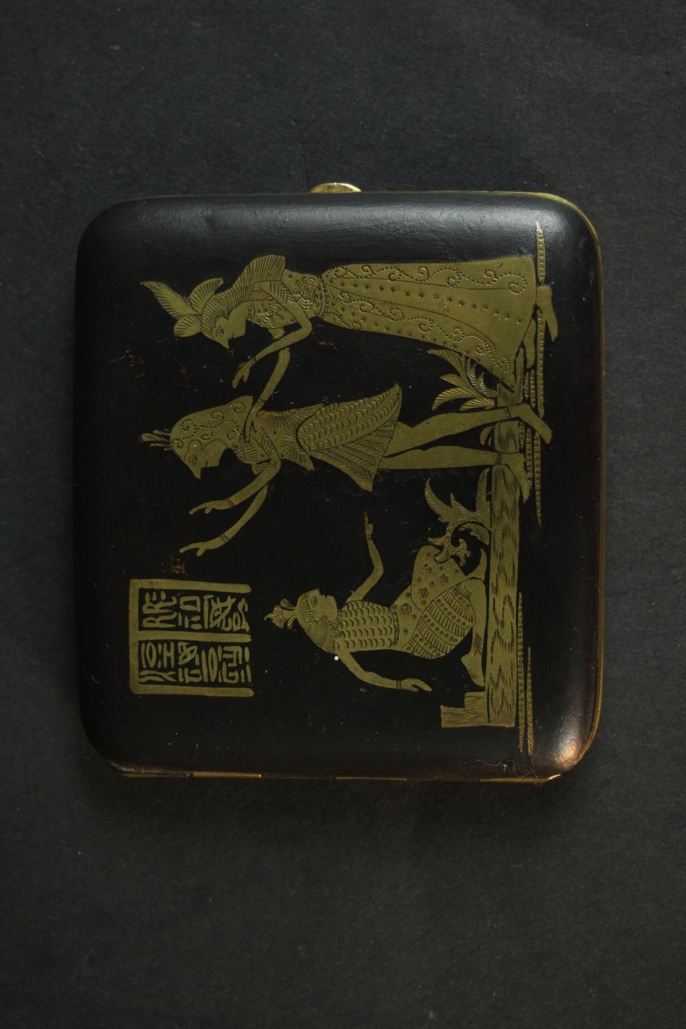 A collection of curiosities, including an Egyptian revival Damascene ware cigarette case, a - Image 4 of 8